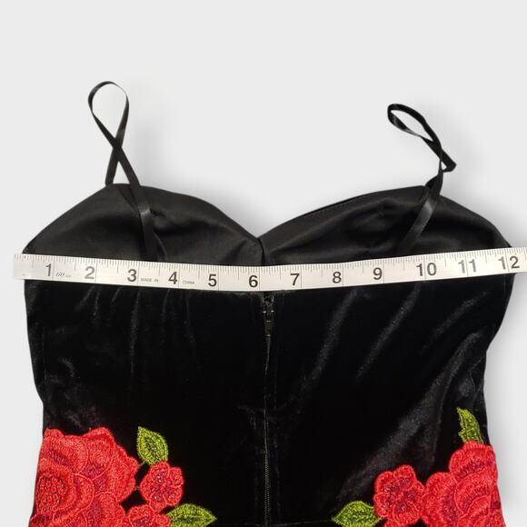 Gothic Black Velvet Red Rose Structured Mini Dress Sz 0 Y2K Dark Romance Prom - Picture 12 of 14
